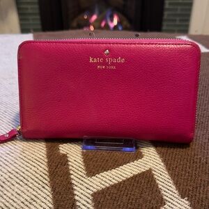 Kate Spade Fuchsia Wallet